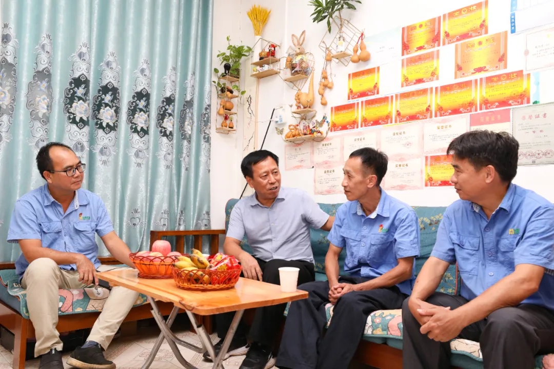 米乐（中国大陆）官方网站-MILE|米乐平台
省总工会到米乐（中国大陆）官方网站-MILE|米乐平台
米乐（中国大陆）官方网站-MILE|米乐平台走访慰问全国劳模朱平