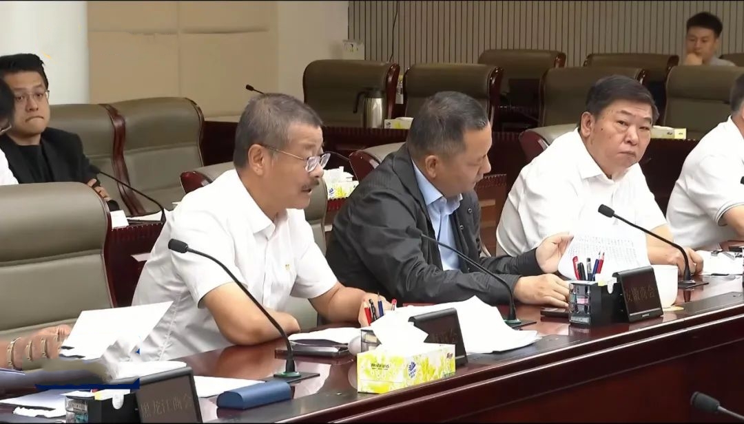 刘明东应邀参加米乐（中国大陆）官方网站-MILE|米乐平台
省政府与商会座谈会